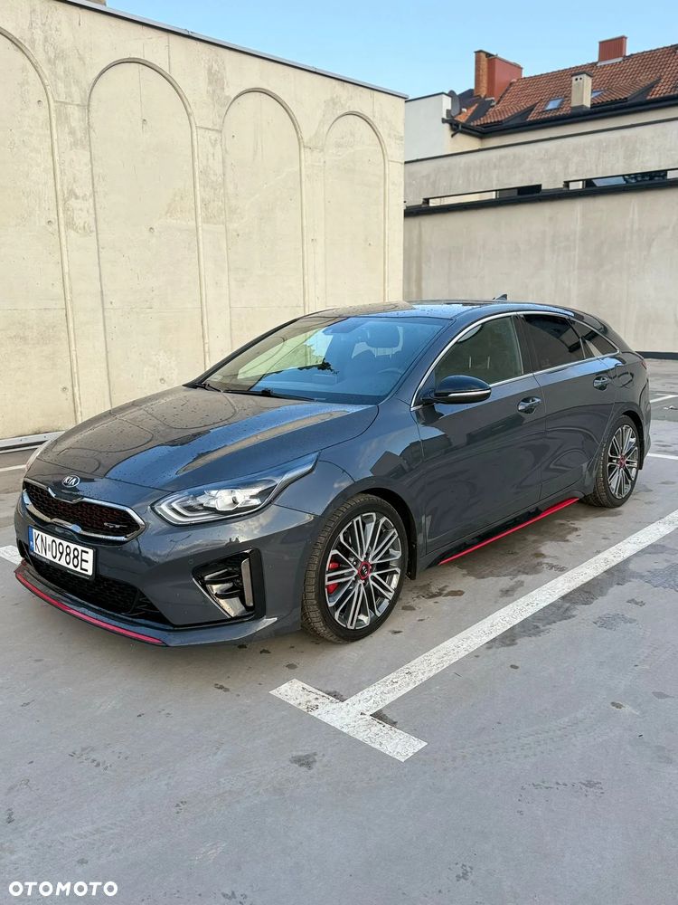 Kia ProCeed - 10