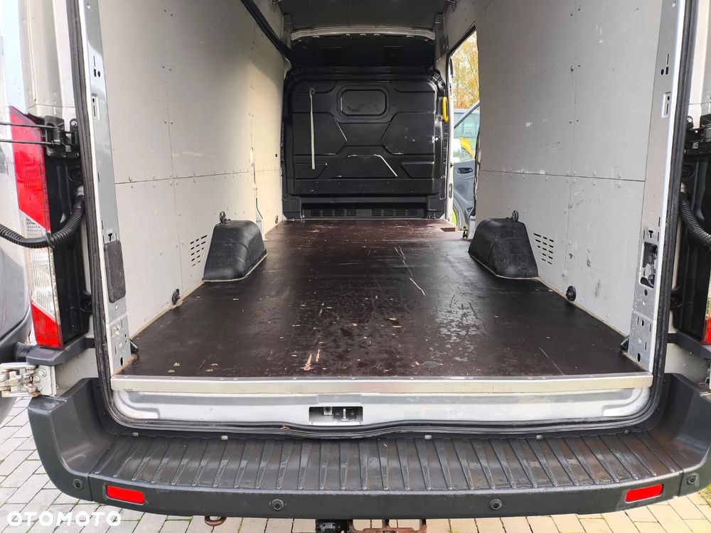 Ford Transit - 23