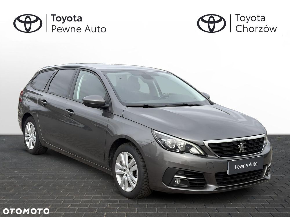 Peugeot 308 - 8