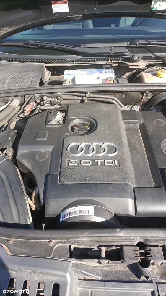 Audi A4 Avant 2.0 TDI - 7