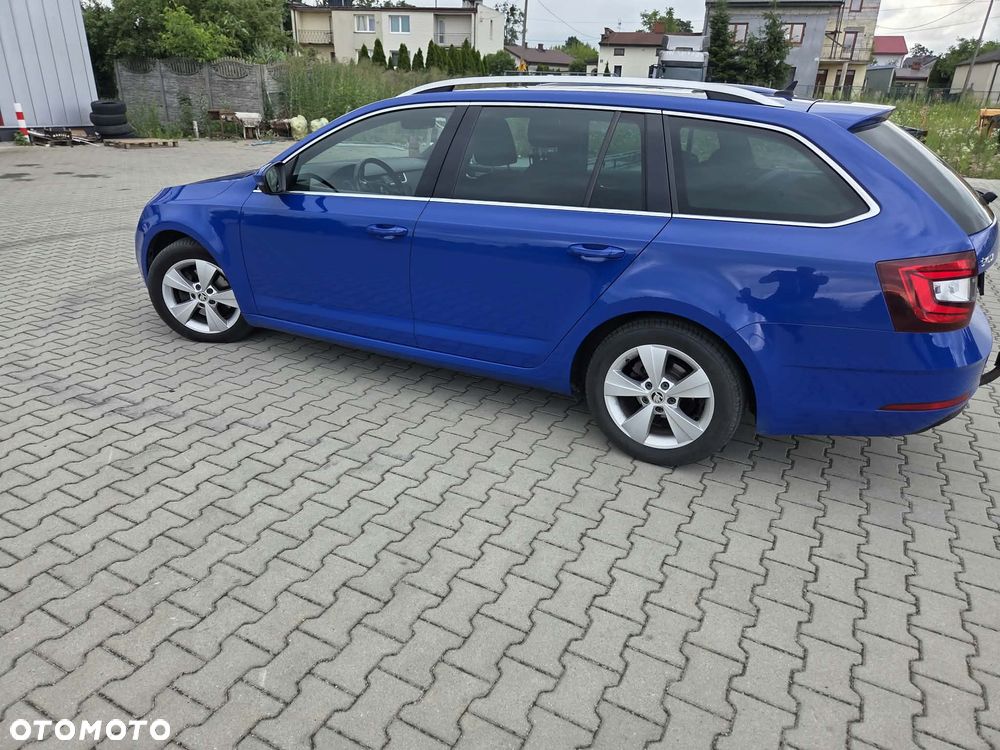 Skoda Octavia 2.0 TDI Drive DSG - 2