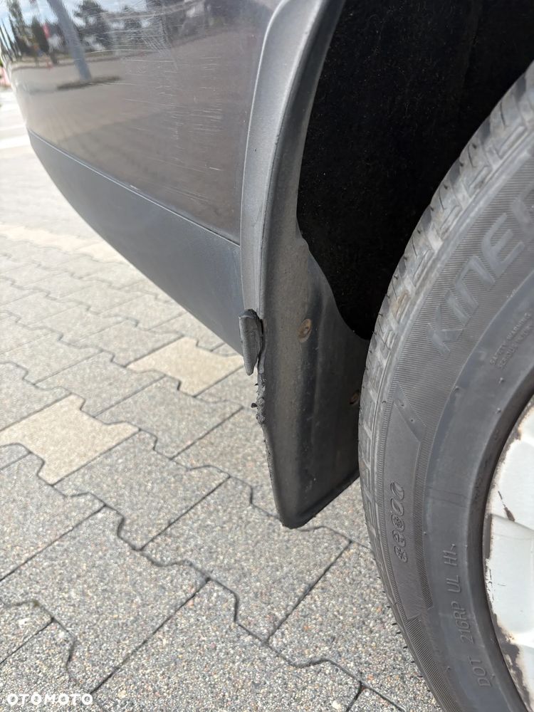 Volkswagen Passat 2.0 TDI DPF Comfortline - 23