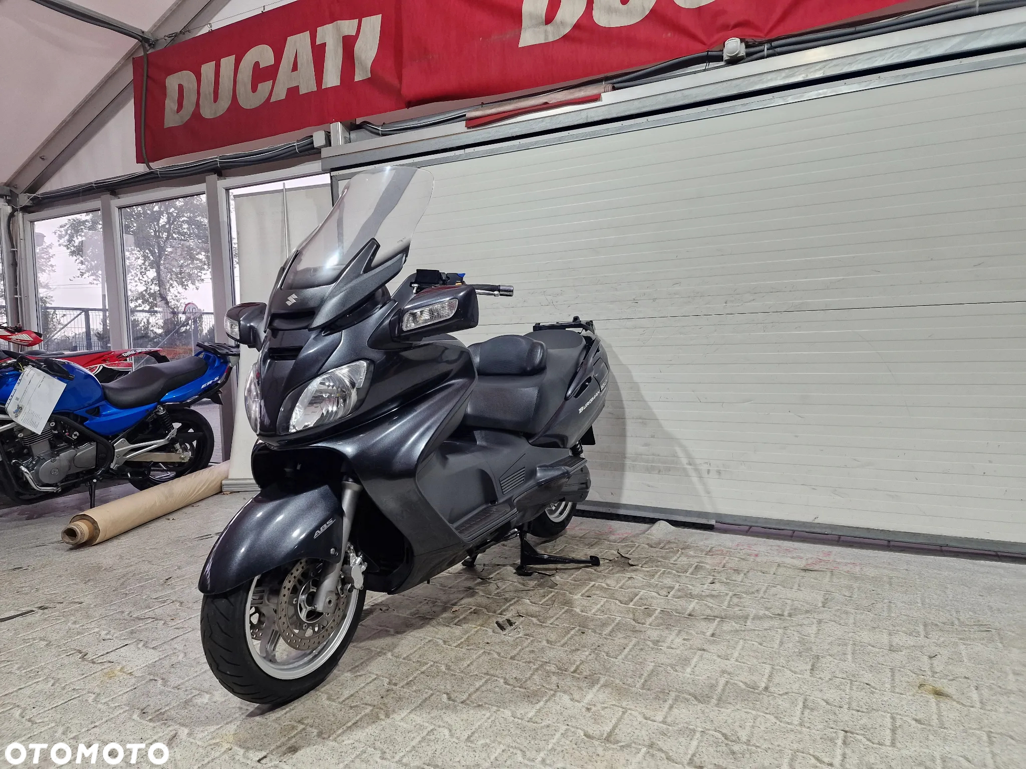 Suzuki Burgman - 18