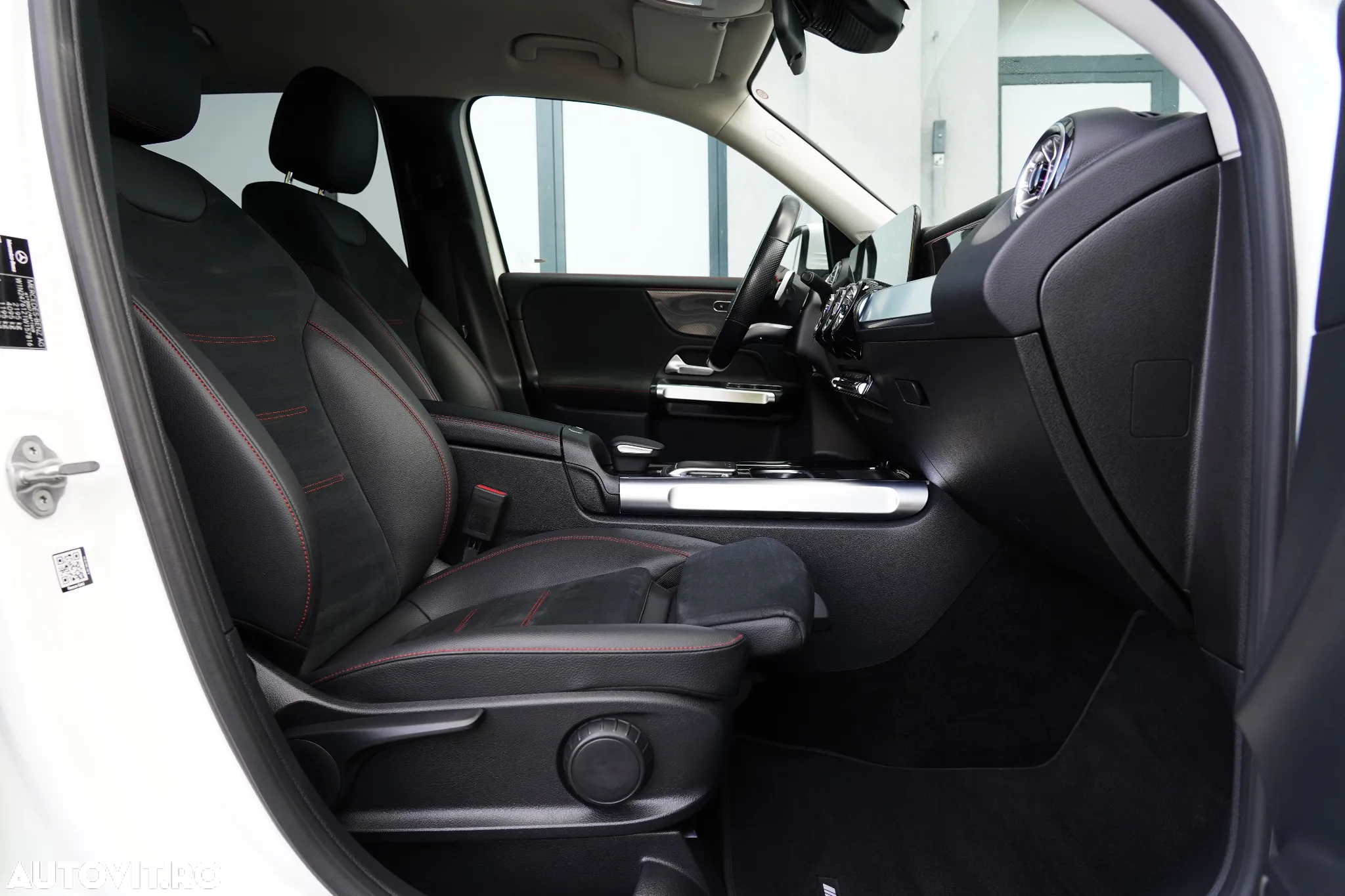 Mercedes-Benz GLB 200 d 8G-DCT AMG Line - 8