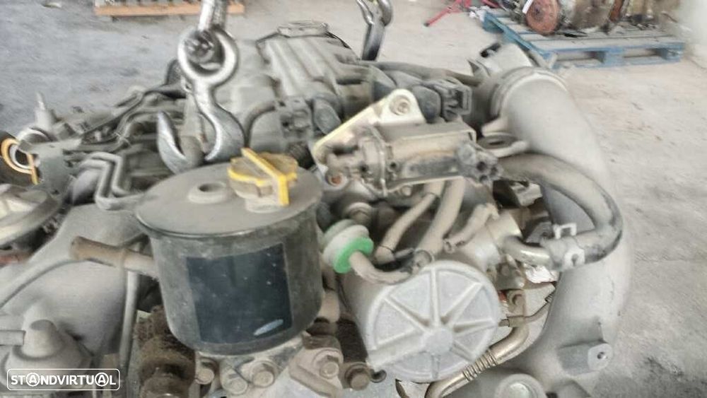 MOTOR COMPLETO MAZDA 323 F VI 2001 - 7