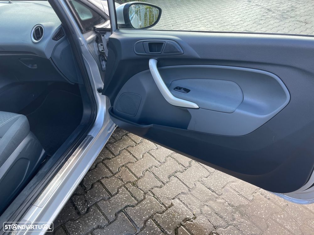 Ford Fiesta 1.25 Titanium - 18