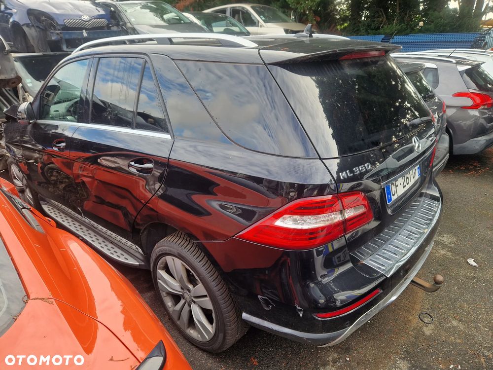Mercedes-Benz ML 350 BlueTEC 4MATIC 7G-TRONIC - 4