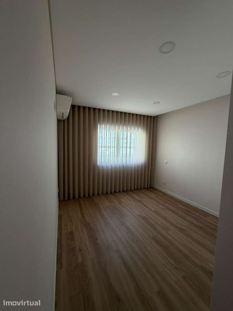 T2 TOTALMENTE RENOVADO NA MEADELA | VIANA DO CASTELO - Grande imagem: 5/6