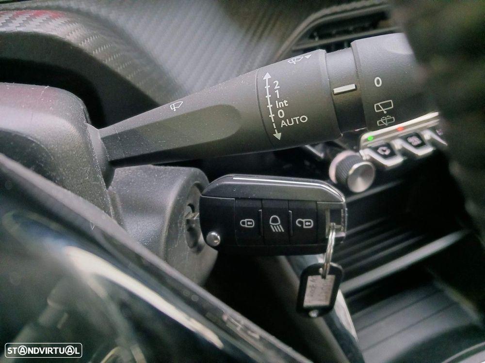 Peugeot 2008 1.2 PureTech Active Pack - 24