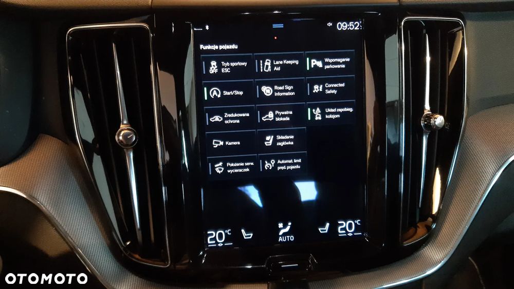 Volvo XC 60 B4 B R-Design - 29