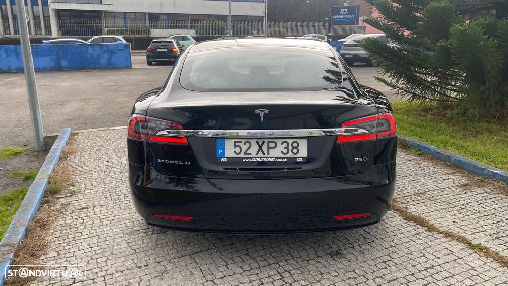 Tesla Model S 75D - 11