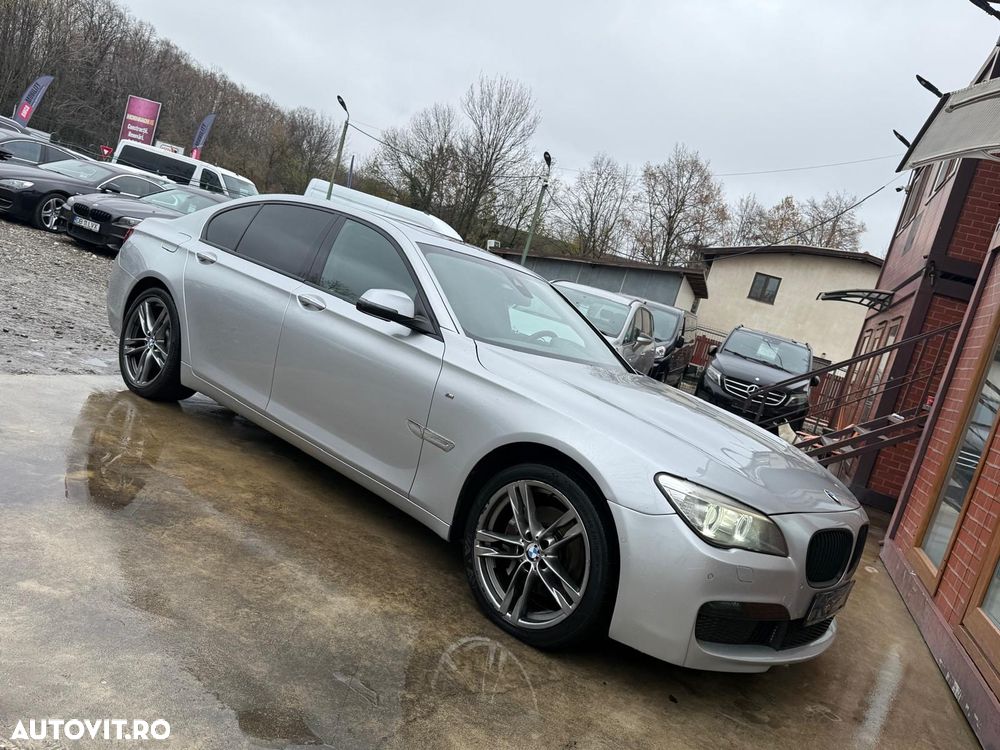 BMW Seria 7 730d xDrive Edition Exclusive - 32