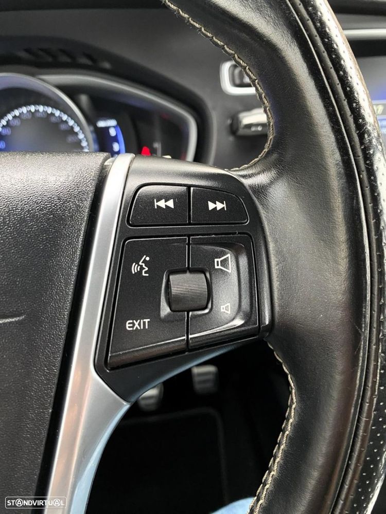 Volvo V40 1.6 D2 Eco R-Design - 19