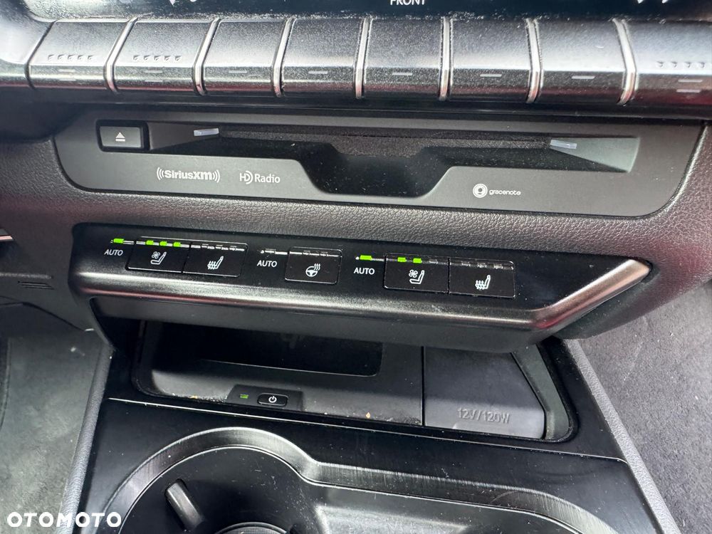 Lexus UX - 11