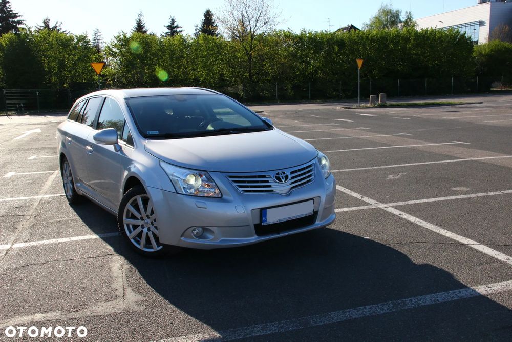 Toyota Avensis 2.0 Prestige NAVI - 32