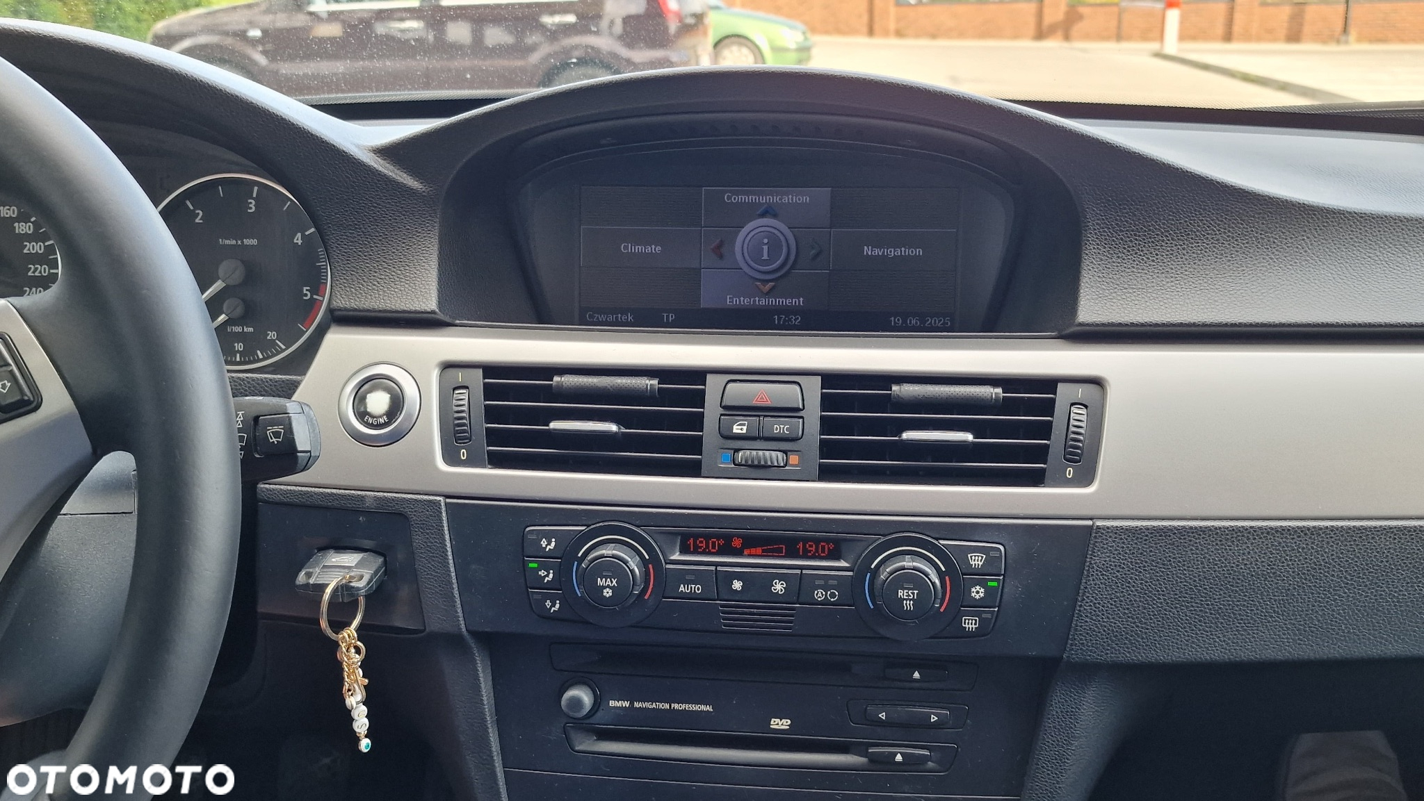 BMW Seria 3 320d - 13