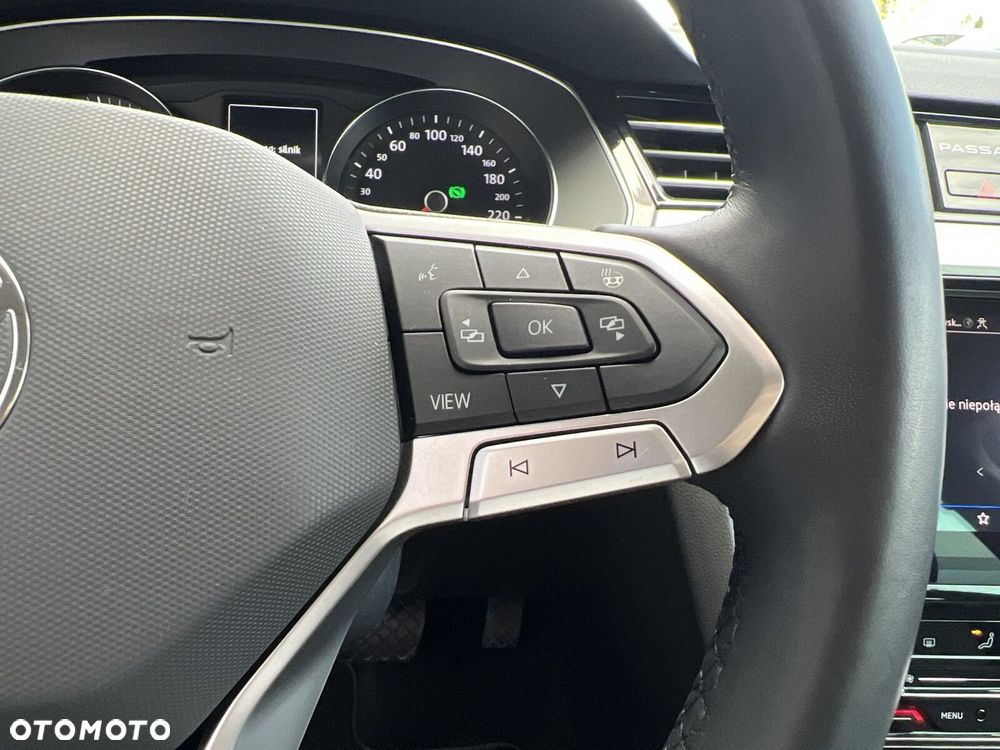 Volkswagen Passat Variant - 25