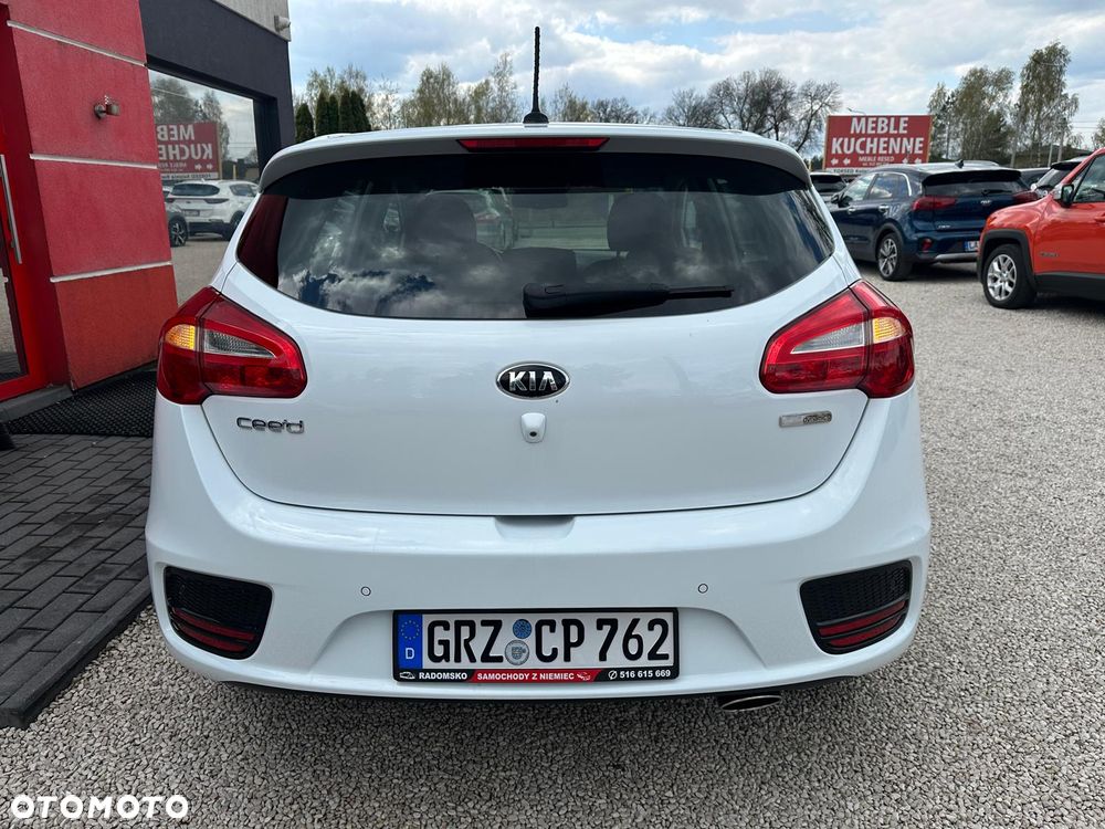 Kia Ceed 1.6 GDI ISG Vision - 21