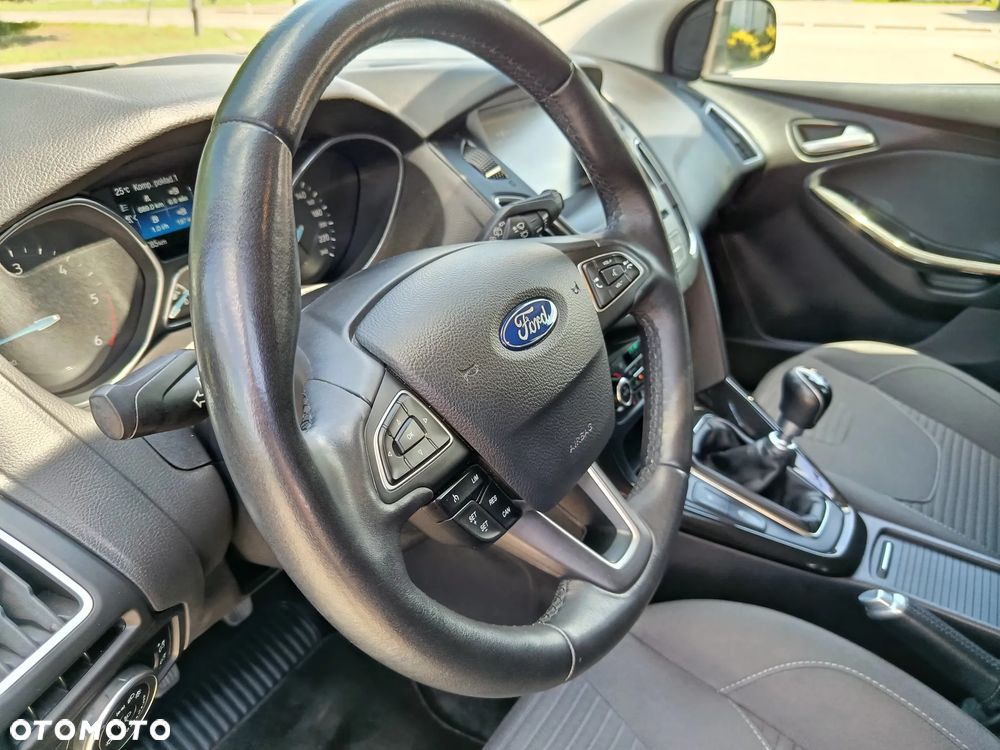Ford Focus 2.0 TDCi Titanium ASS - 21