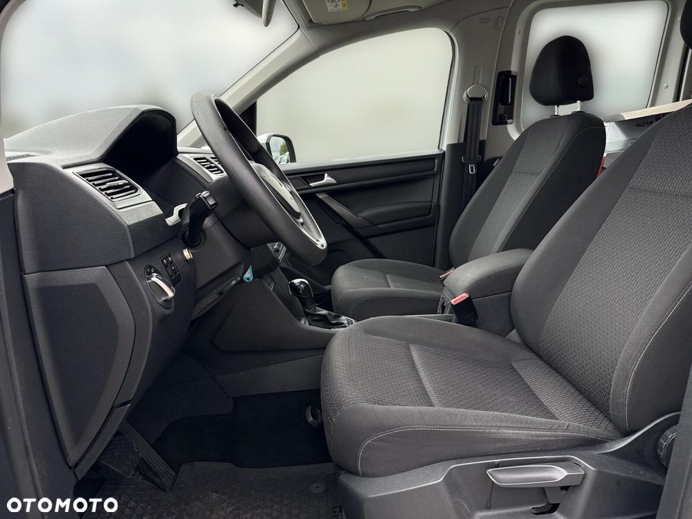 Volkswagen Caddy - 9