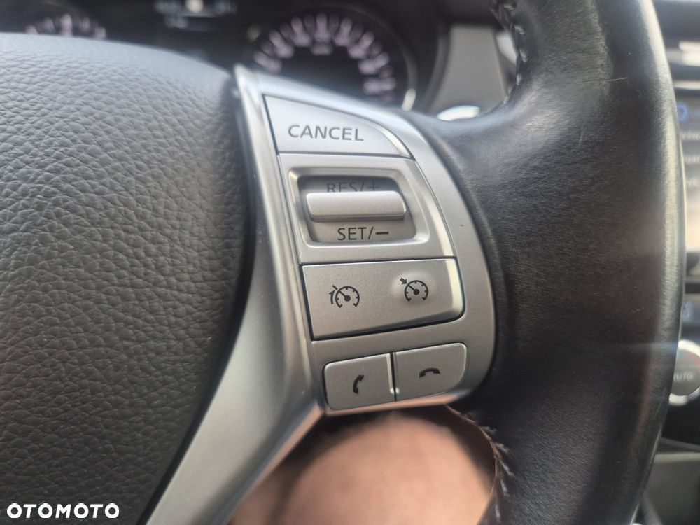 Nissan Qashqai 1.2 DIG-T N-Tec Xtronic - 23