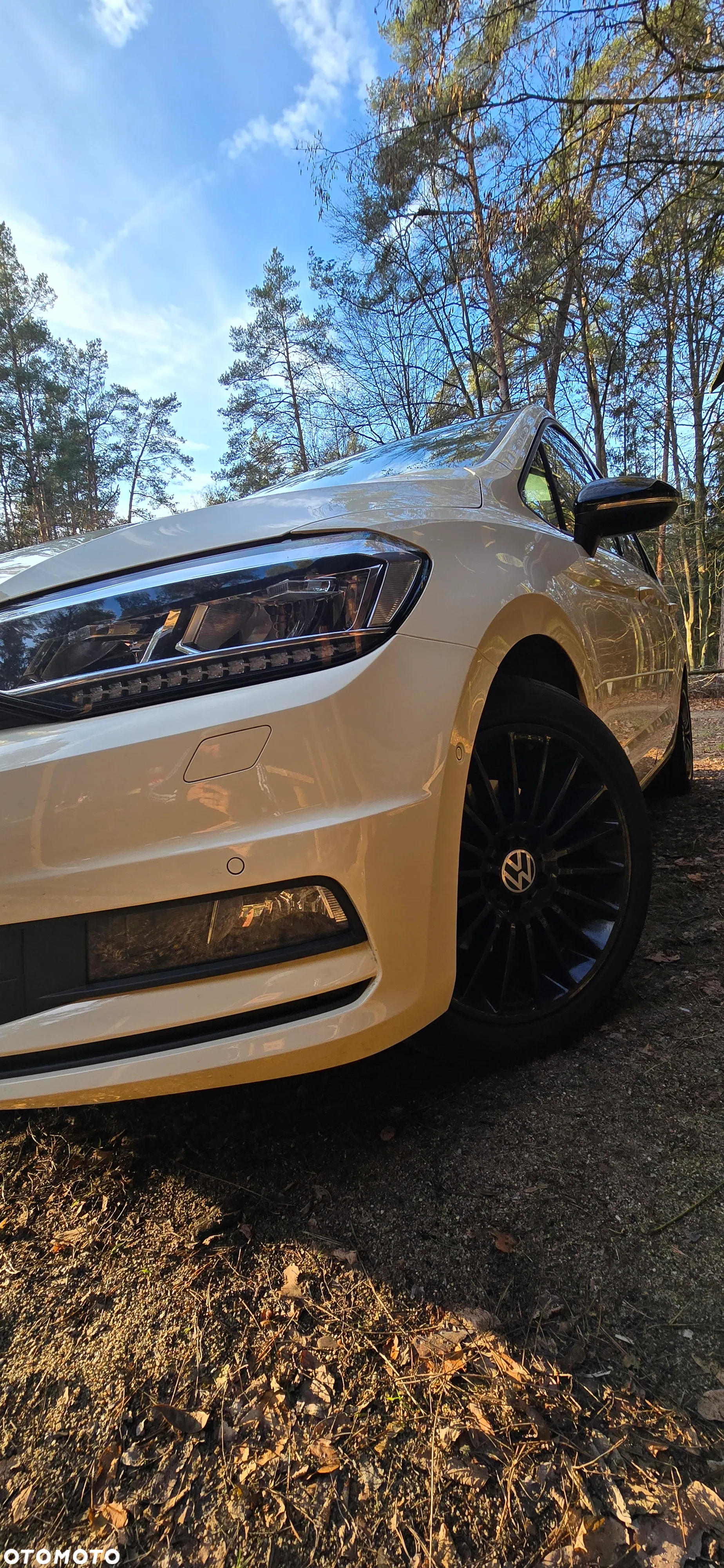 Volkswagen Touran - 4
