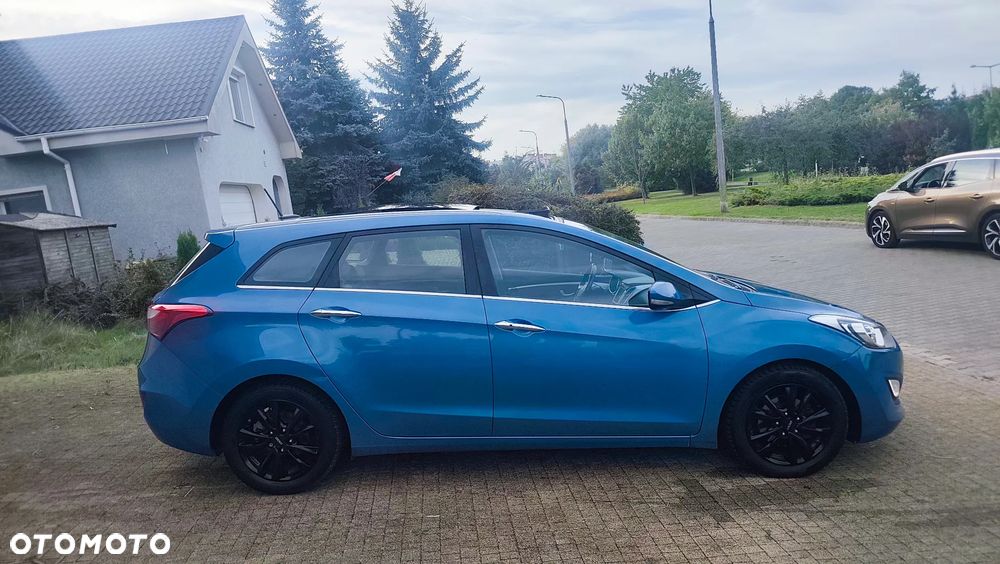 Hyundai i30 1.6 CRDi Premium - 38