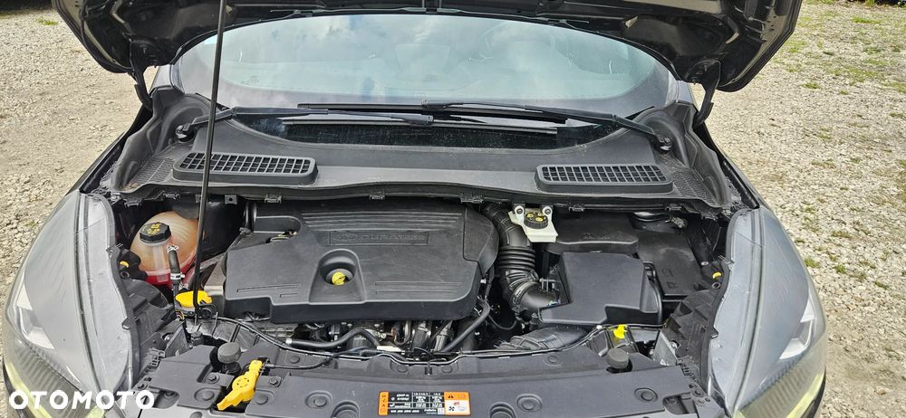 Ford Kuga 2.0 TDCi 2x4 ST-Line - 37