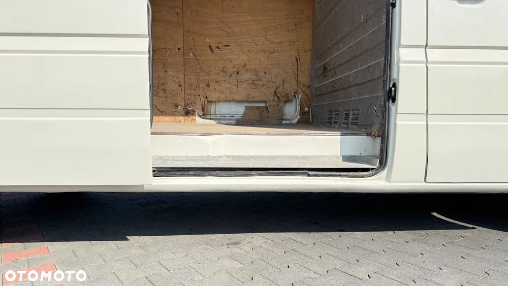 Volkswagen LT - 9