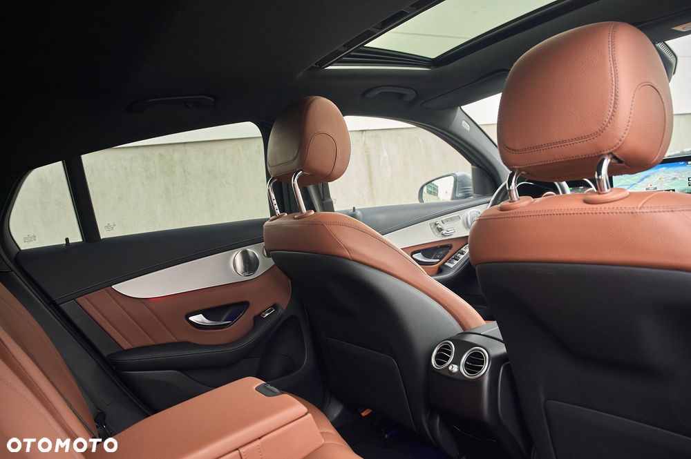 Mercedes-Benz GLC - 30