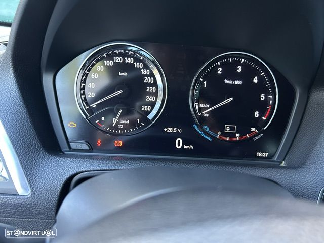 BMW 116 d Line Sport Shadow — fotografia 23