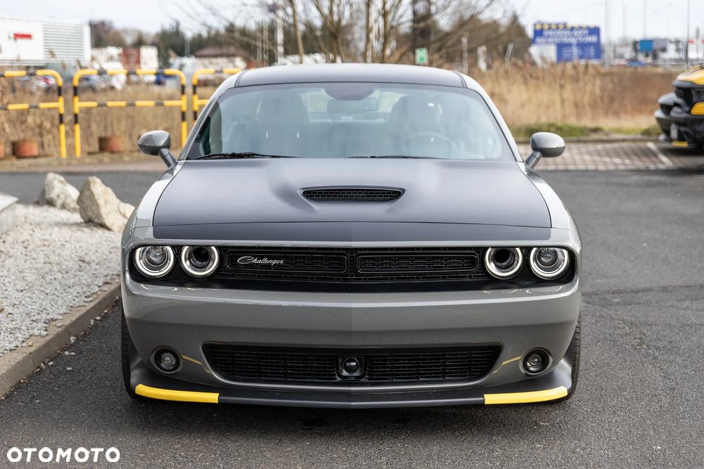 Dodge Challenger - 3