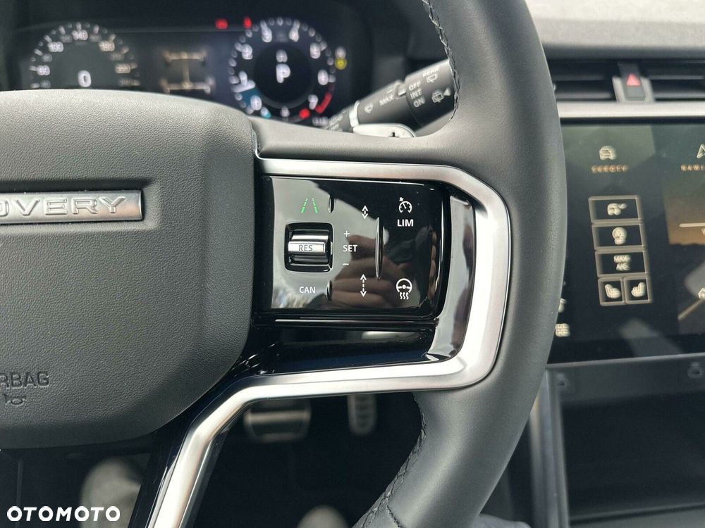 Land Rover Discovery Sport - 18