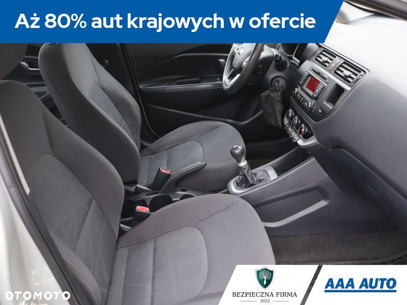 Kia Rio - 11