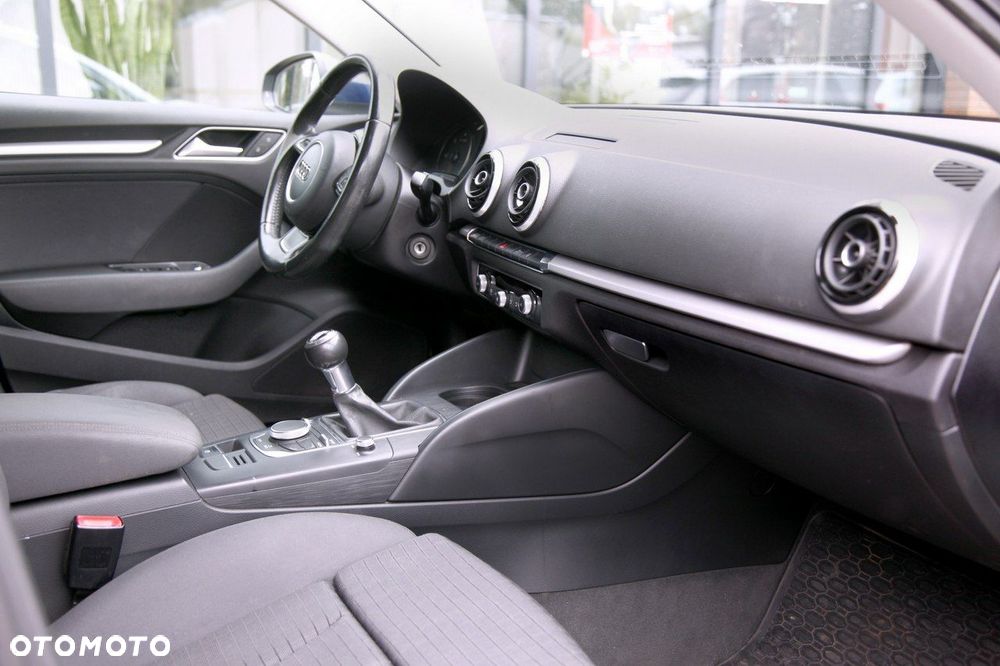 Audi A3 Sportback - 10