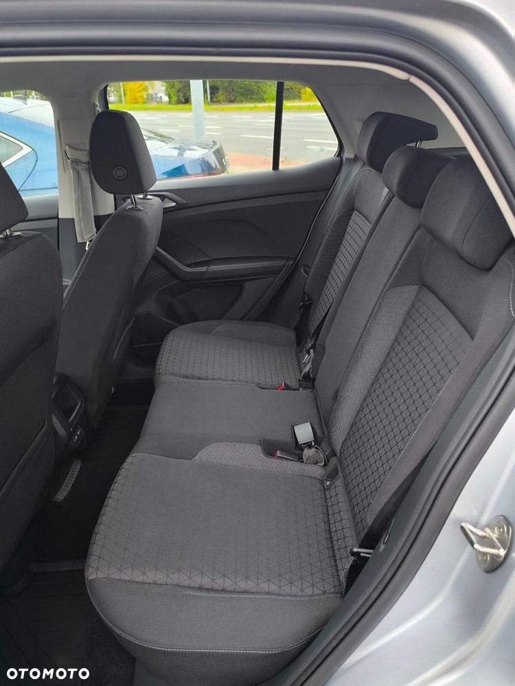 Volkswagen T-Cross - 18