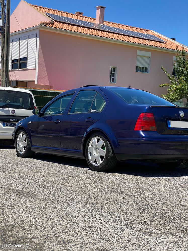 Volkswagen Bora 1.9 TDi Highline — fotografia 3