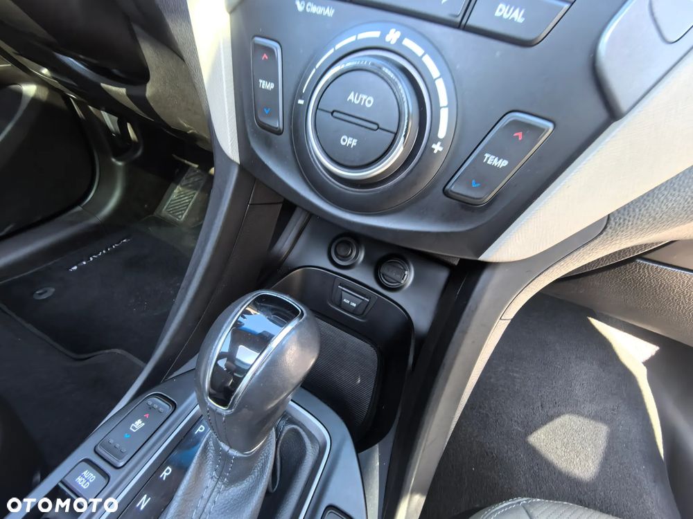 Hyundai Santa Fe - 24