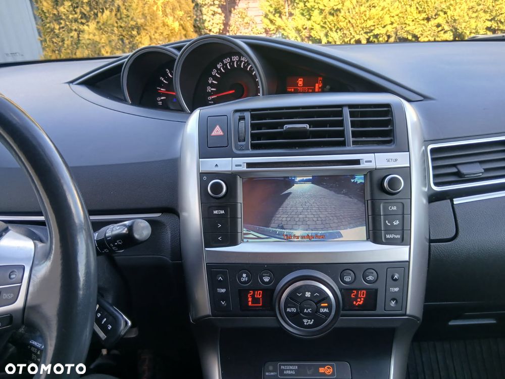 Toyota Verso 2.0 D-4D Executive - 3