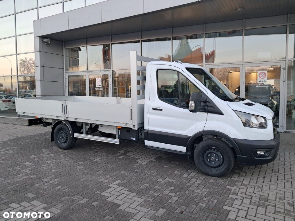 Ford Transit - 8