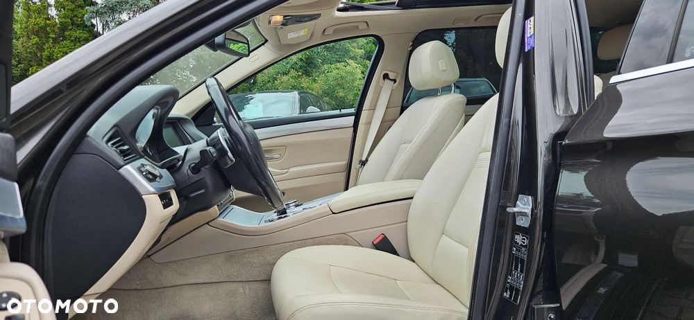 BMW Seria 5 530d Touring Modern Line - 26