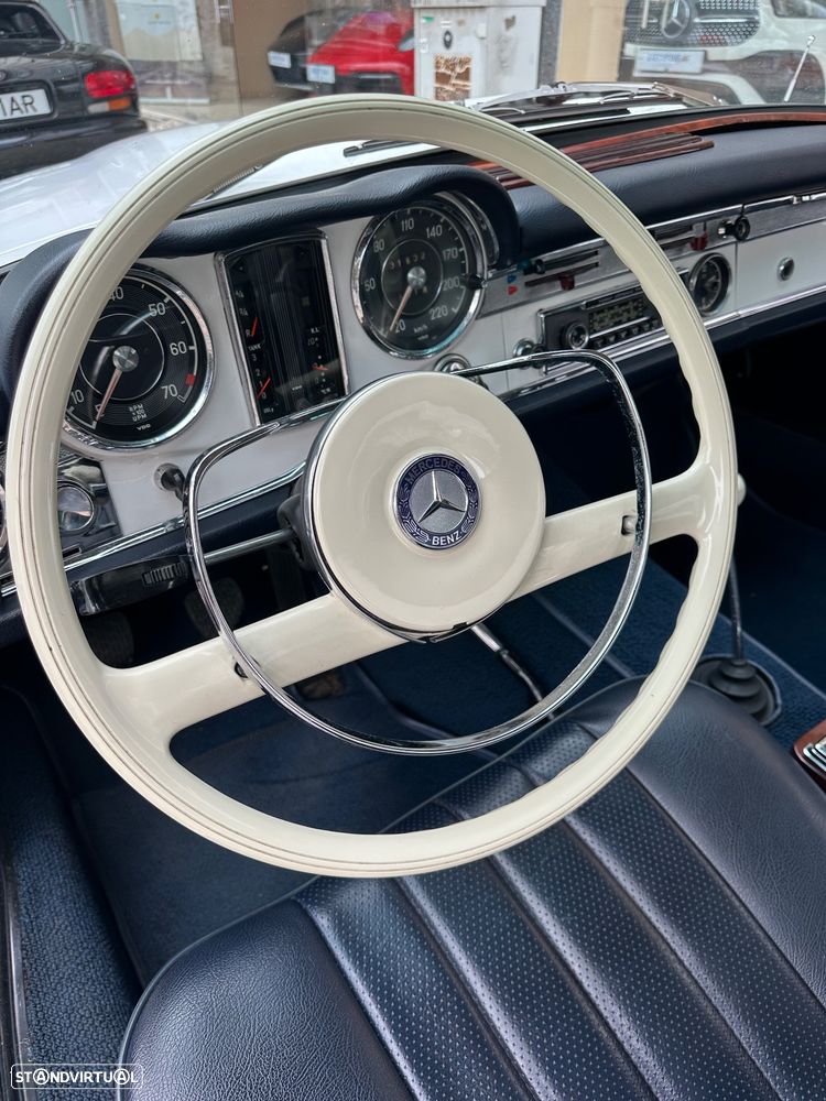 Mercedes-Benz SL 230 - 17