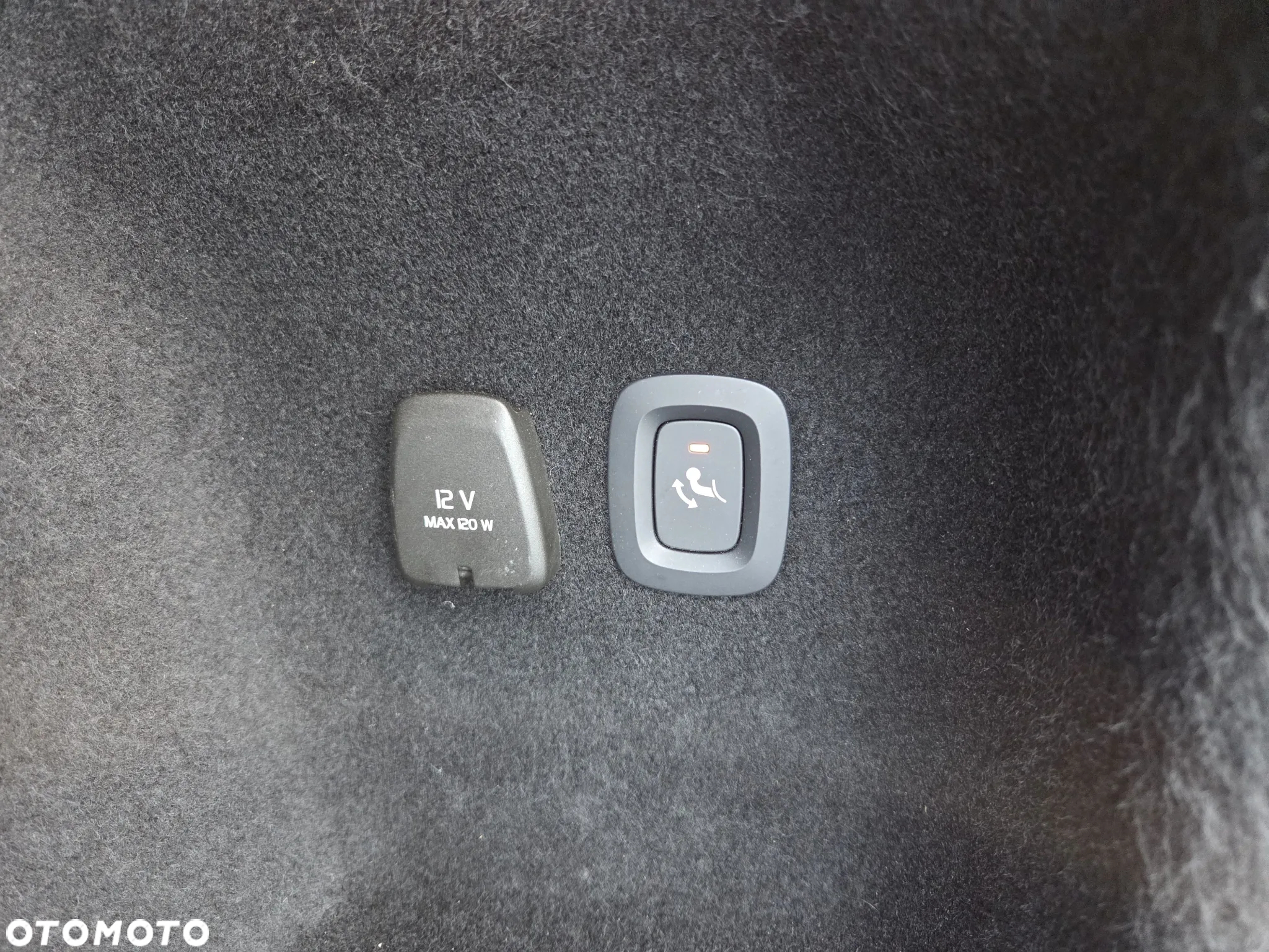 Volvo V60 T6 AWD Recharge Geartronic RDesign - 22