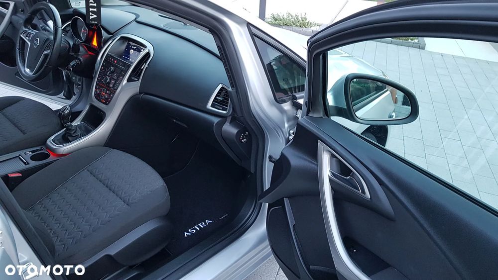 Opel Astra 1.4 T Edition 150 - 18