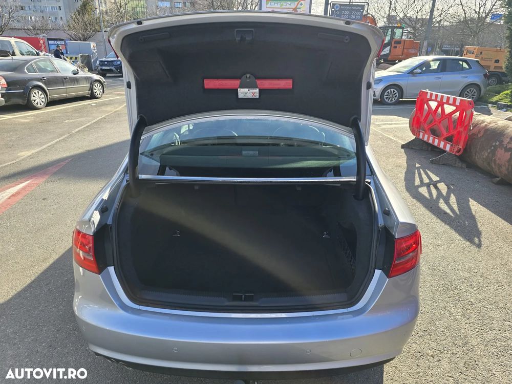 Audi A4 2.0 TDI Multitronic - 7