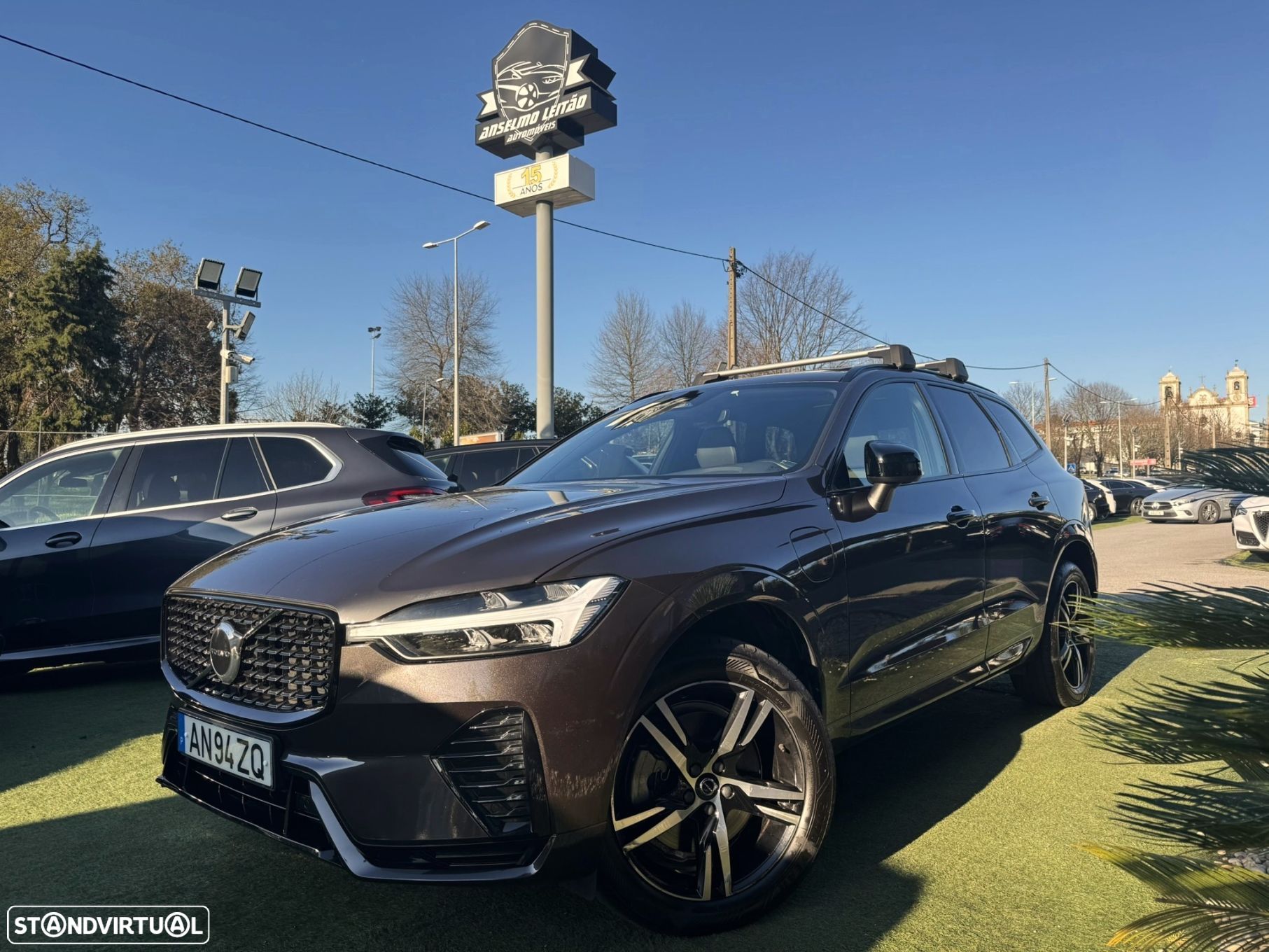 Volvo XC 60 2.0 T6 PHEV R-Design AWD - 1