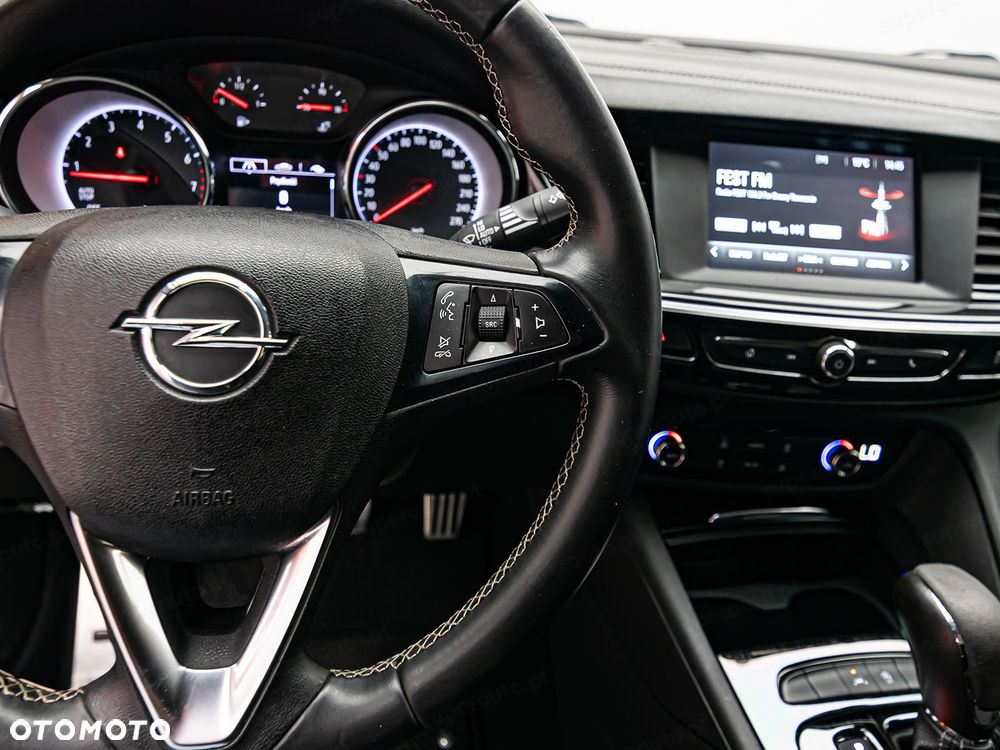 Opel Insignia - 15