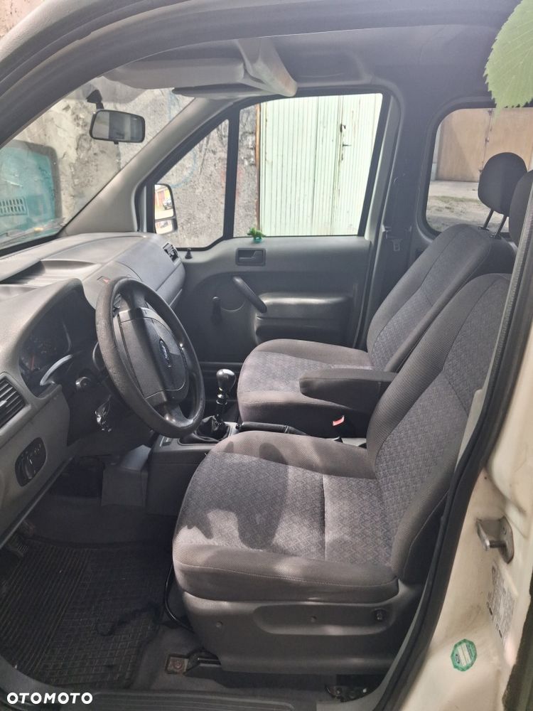 Ford Tourneo Connect - 5