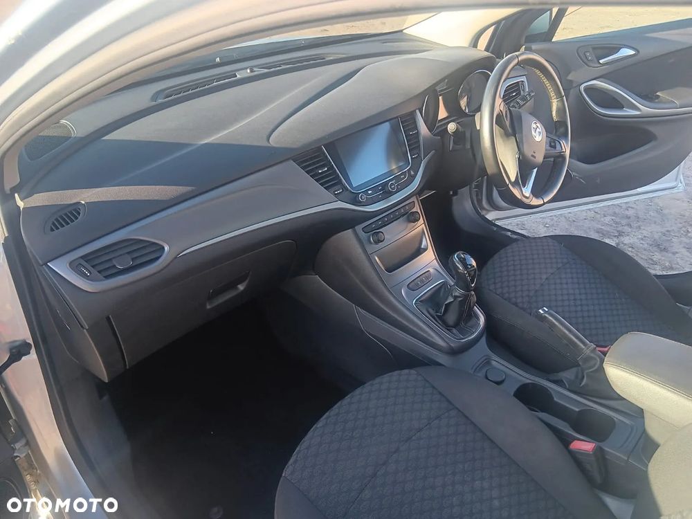 Opel Astra - 12
