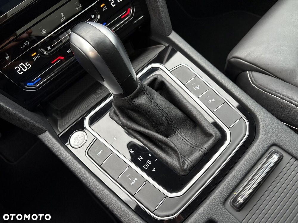 Volkswagen Passat Variant 1.4 TSI Plug-In Hybrid GTE DSG - 15